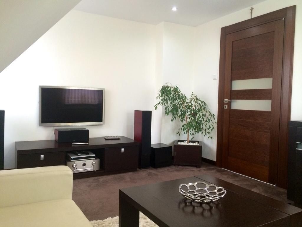 Apartment A'La Karol Свиноуйсьце Экстерьер фото